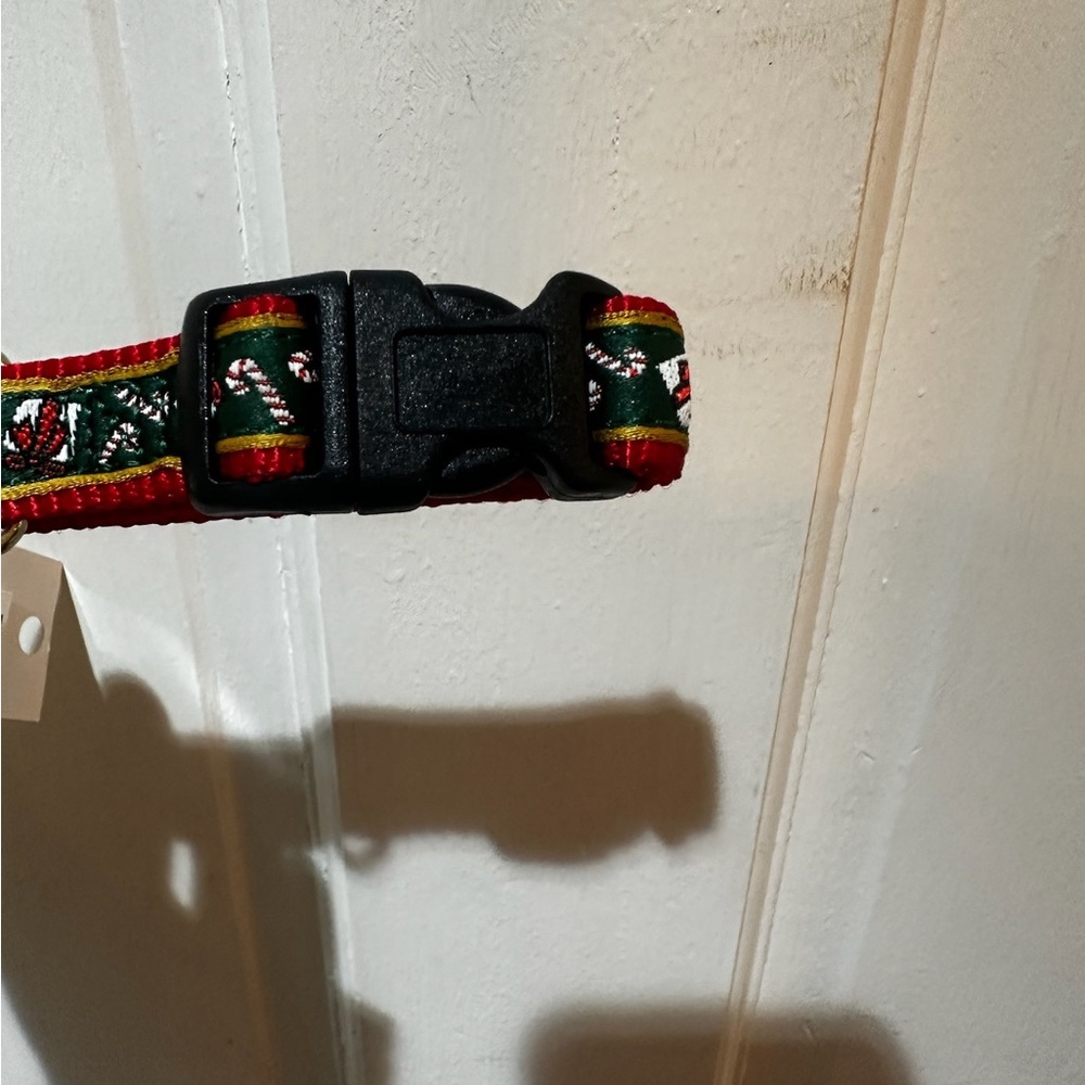 Casual Canine Christmas Candycane Dog Collar - Green and Red 6-16” Small - Picture 4 of 9